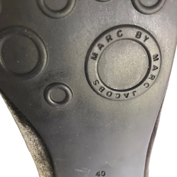 MARC BY MARC JACOBS Black Velvet Owl Smoking Slipper - Picture 13 of 14